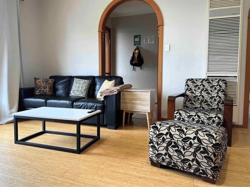 Grovedale SIL Lounge